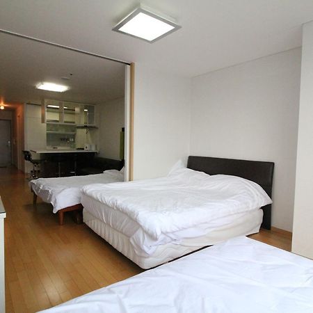 Gangnam Galaxy Lux Apt Gwacheon Exterior photo